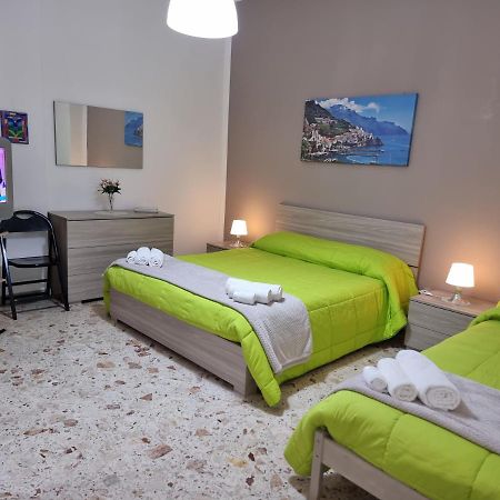 סלרנו Residenza Margherita - Centralissima מראה חיצוני תמונה