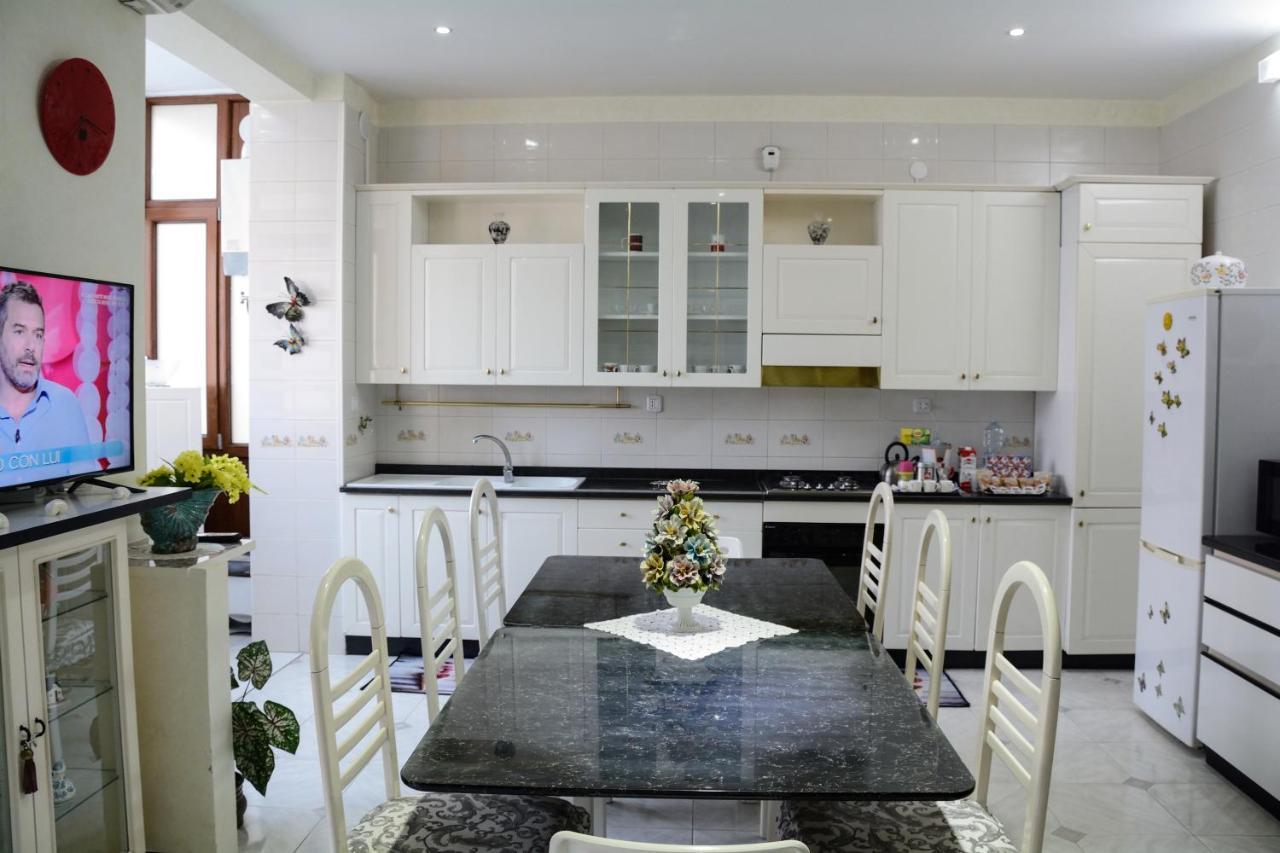 סלרנו Residenza Margherita - Centralissima מראה חיצוני תמונה