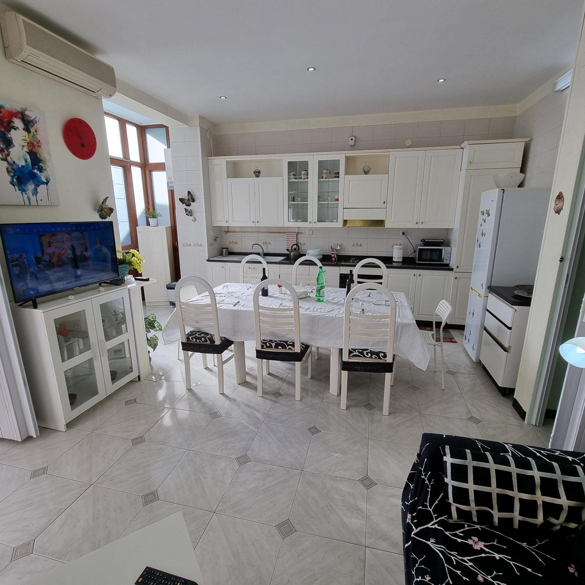 סלרנו Residenza Margherita - Centralissima מראה חיצוני תמונה