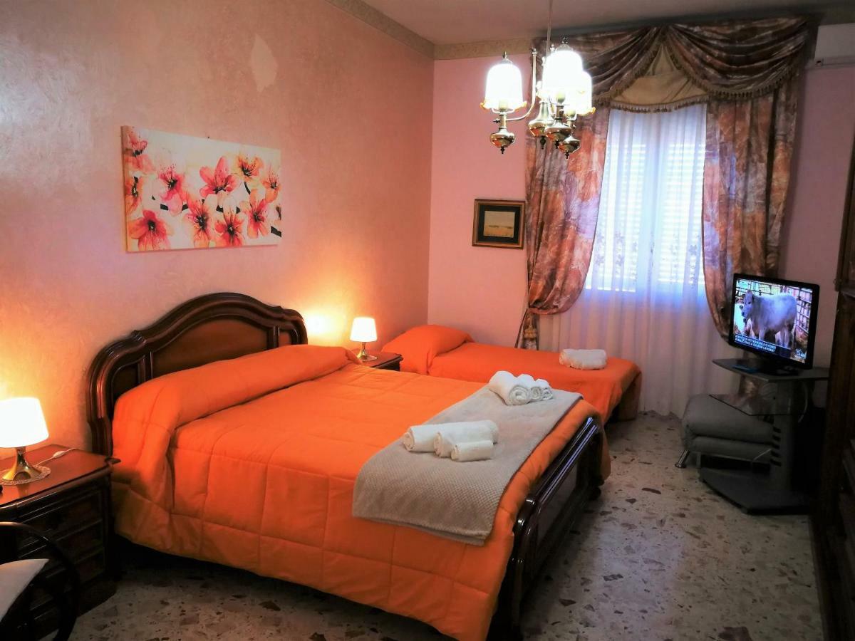 סלרנו Residenza Margherita - Centralissima מראה חיצוני תמונה